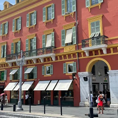 Cosy Cocoon Place Massena Apartment