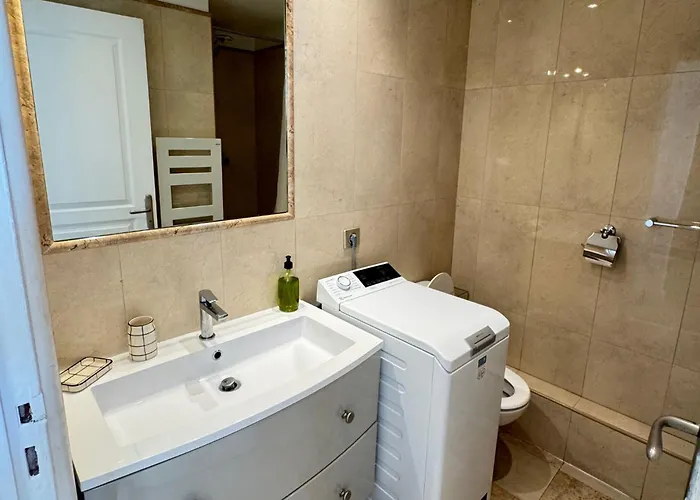 Cosy Cocoon Place Massena Apartman