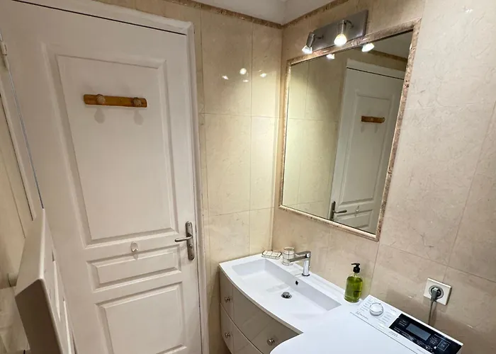 Apartment Cosy Cocoon Place Massena Nice